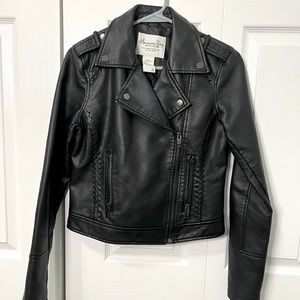 Juniors black leather jacket